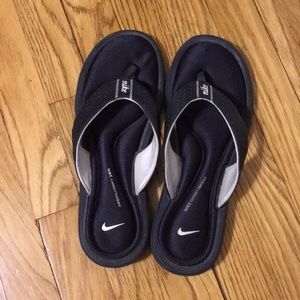 Nike comfort flip-flops
